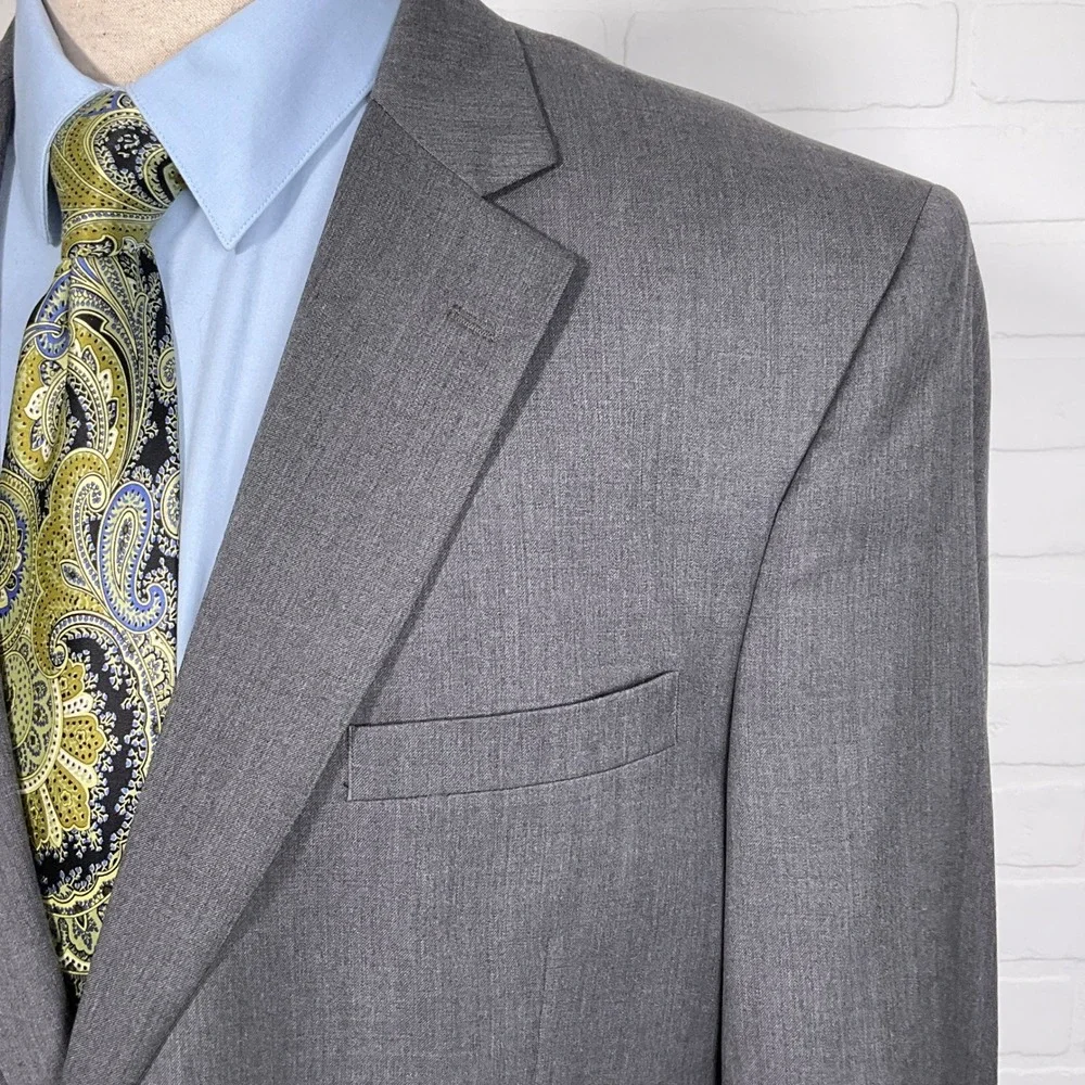Jos A‎ Bank Suit 44L 36W 30L Light Gray Traveler Two Button